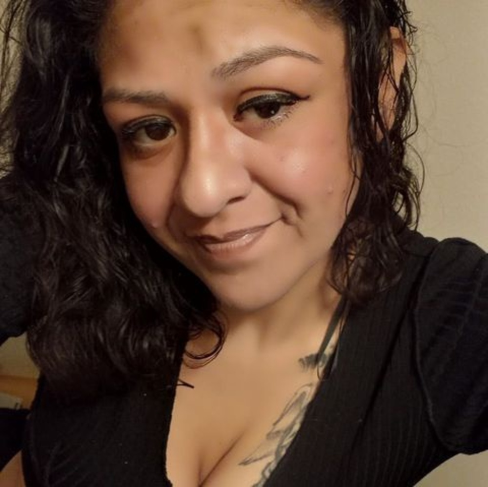 Meet your Posher, Anjelica